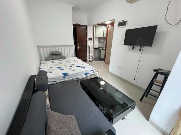 深圳福田华强南桐林城市广场桐林公寓精装单身公寓,高楼层,装修漂亮