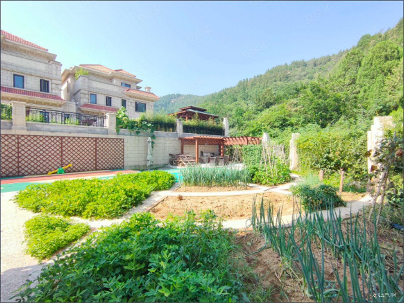 观山景送600平院子送800万精装旅游路市政府旁名悦山庄