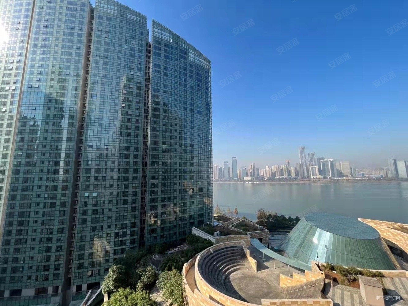 北辰定江洋4室2厅2卫201.74㎡南北550万