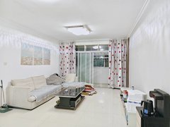 巨野巨野城区巨野市区恒巨花园步梯中层简单装修，家具家电齐全，拎包入住。出租房源真实图片