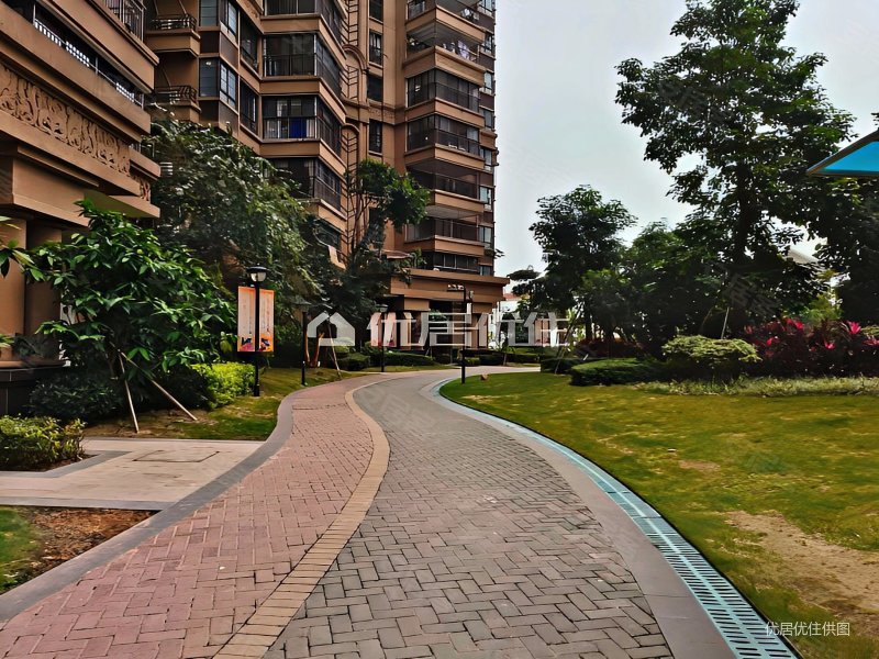 邕江河畔急卖金悦澜湾精装3房85万可谈