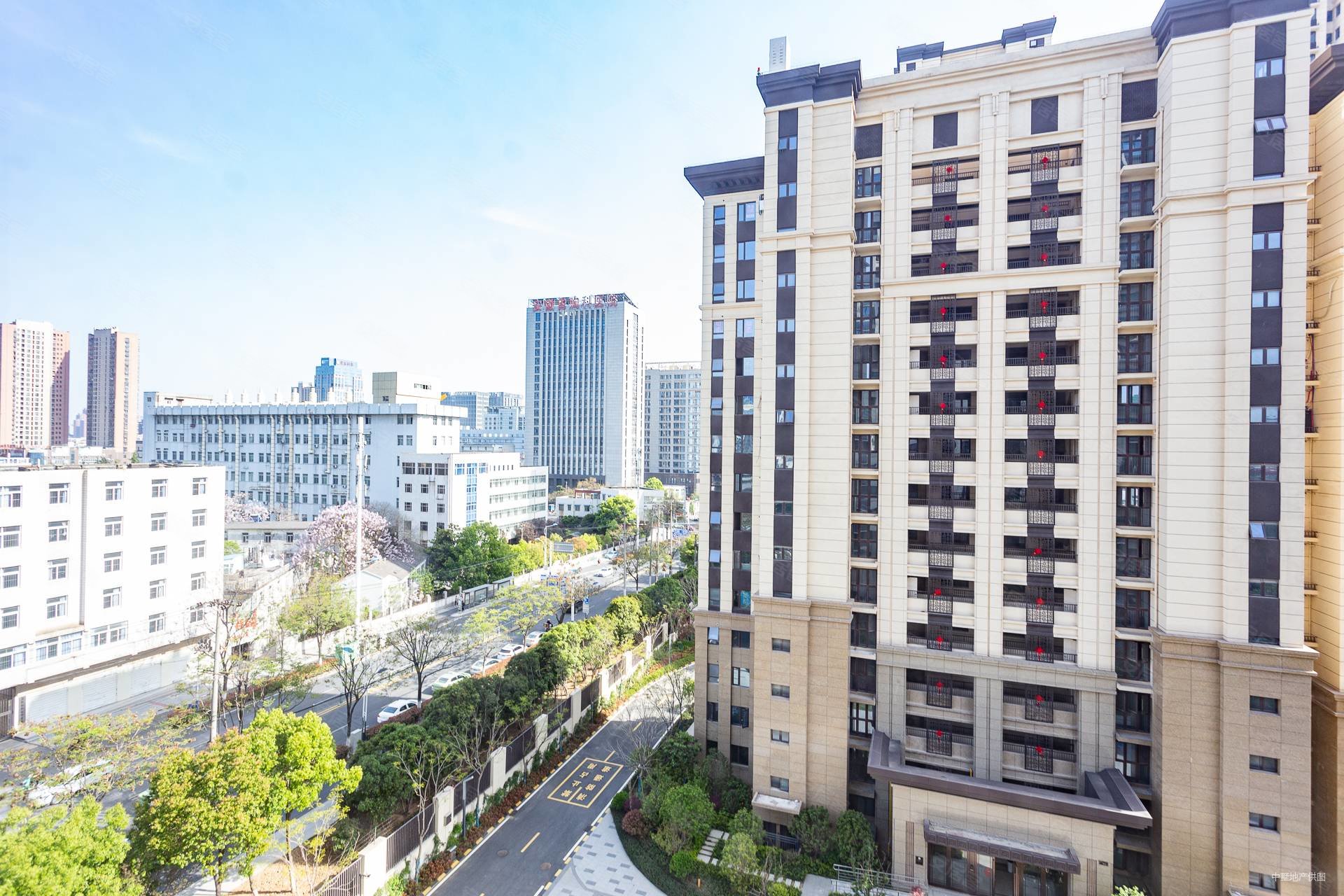 合肥房产网>合肥二手房>蜀山二手房>三里庵二手房>大富鸿学府>