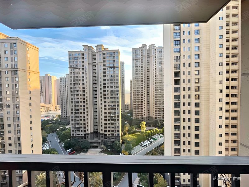 华地翡翠蓝湾畅园3室2厅1卫96㎡南北155万