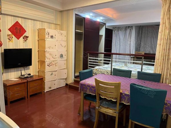 苏州太仓娄东皇家丽晶皇家丽晶精装电梯公寓南向1500元出租房源真实