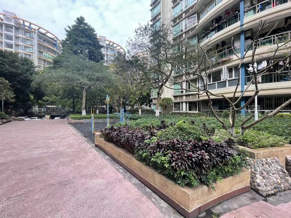 广州番禺南浦海龙湾海龙湾 精装修低层4房 保养好 可拎包入住 有匙