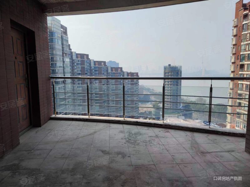 全江景的武昌内环, 一线江景房,南北通透,3房2卫,锦江国际城二手房