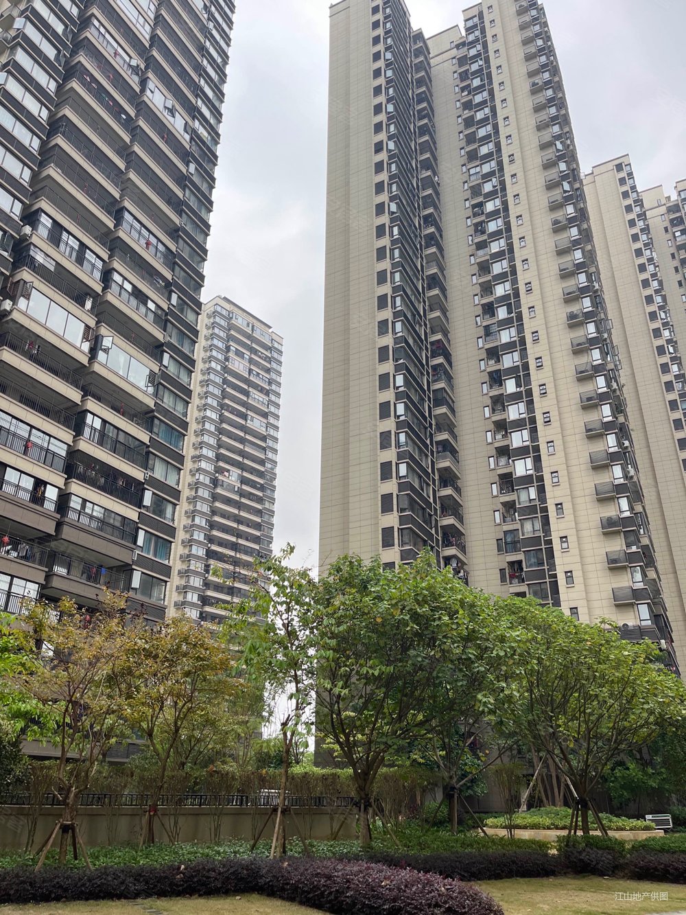 绿地西城国际花都b区