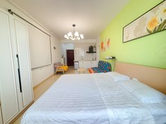 日照东港山海天大学城水利附近，多套精装，399 起租，可月付，押一付一出租房源真实图片