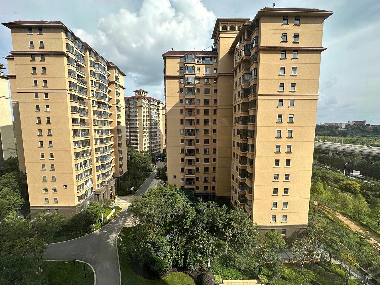 花卉市场旁 地铁口 单价5800起 房东急用钱 急售 带车位,实力锦云府