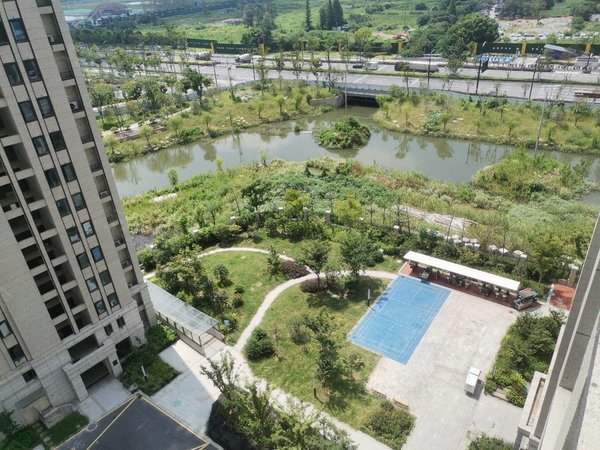 杭州临平临平北石坝新苑北区龙安地铁口 石坝新苑俩室一厅 俩房朝南