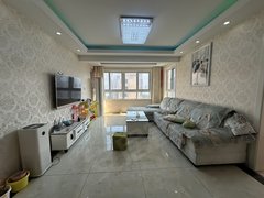 阜宁阜宁城南新区白天鹅公园出租德惠尚书府 电梯洋房7楼东边户总高8楼 精装3房有小车库出租房源真实图片