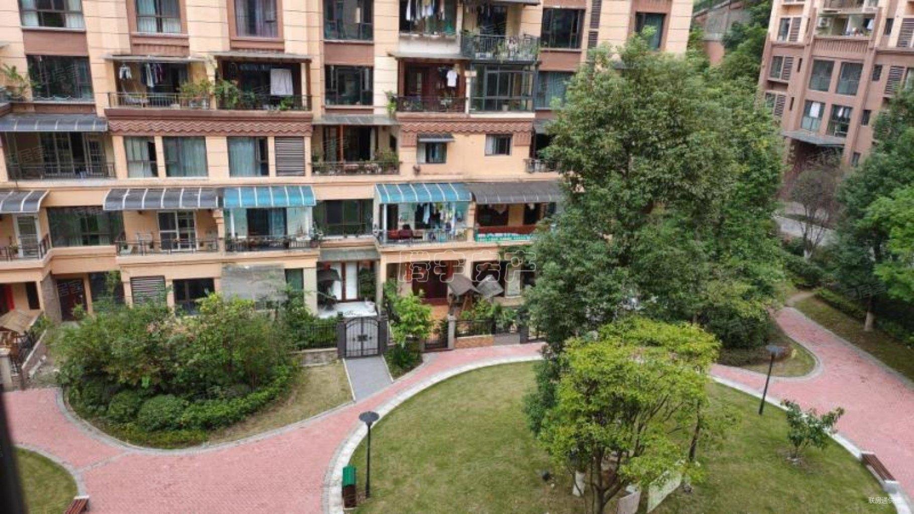 泽胜温泉城(四期)3室2厅2卫118㎡南北81万