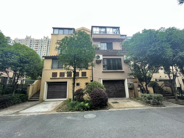 昆山玉山城西清风华院(别墅)真是有效拒绝虚假,清风华院联排边套别墅