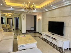 汕尾汕尾城区香洲林埠二路电梯房三房两厅带家具2000元出租房源真实图片