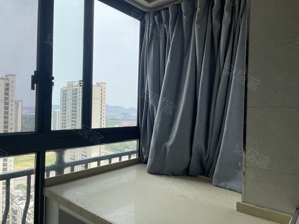 镇江句容宝华小学碧桂园翡翠华府(一期)碧桂园翡翠华府,精装修带地暖 拎包入住出租房源真实图片