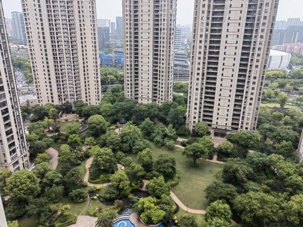 【多图】龙湖春江郦城,区政府租房,滨江天街旁新出一套高层大三房带