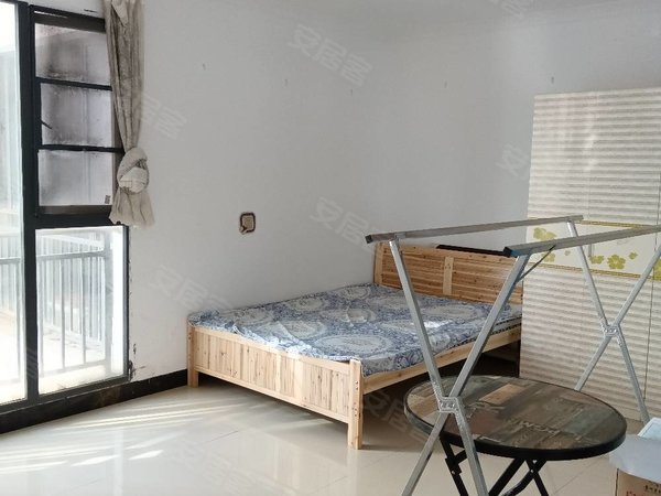 曲靖麒麟南市区金座福城南片区 精装四房 家具家电齐全 拎包入住出租房源真实图片