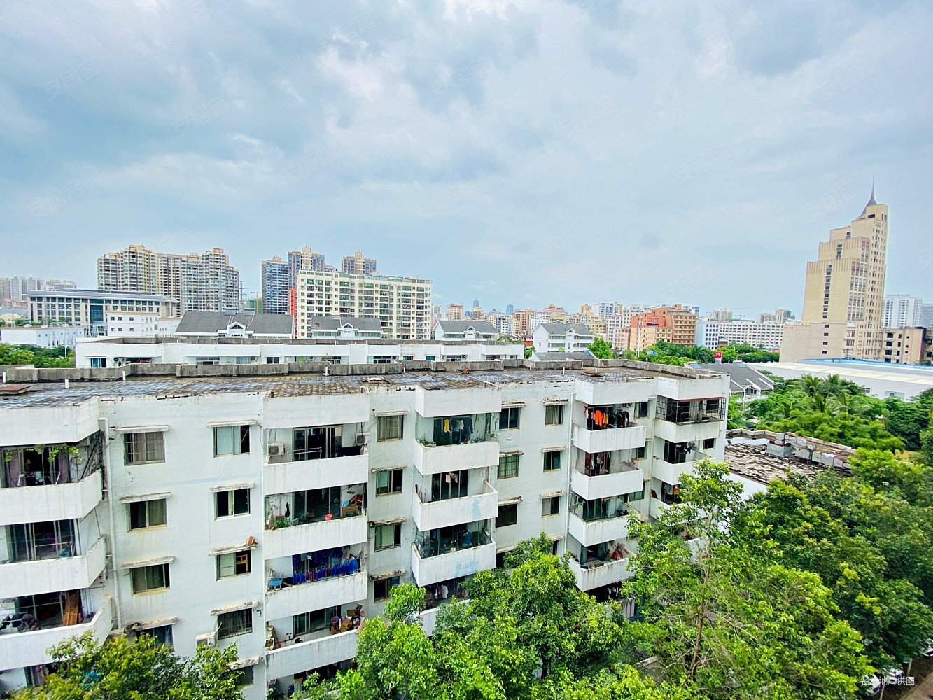 海口房产网>海口二手房>龙华二手房>滨海二手房>南海花园>