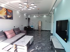 衡水桃城怡然城上海公馆旗舰版 豪华装修 可短租 配套齐全 拎包入住出租房源真实图片
