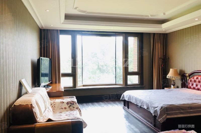 钓鱼台7号院3室2厅4卫348.55㎡南5988万