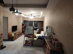 吉首吉首吉首城区一品阳光精装三房拎包入住，包物业，随时可看出租房源真实图片