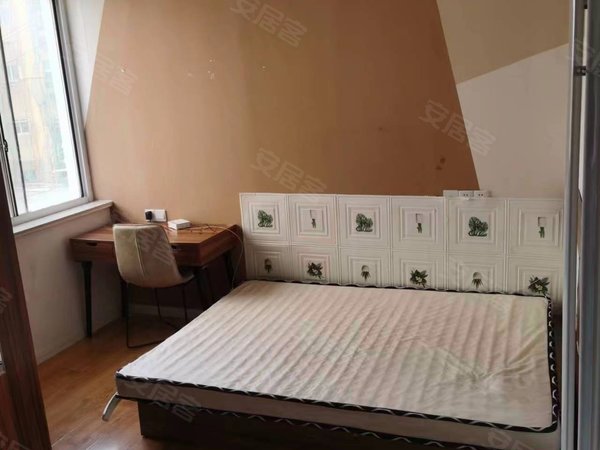 青岛市南辛家庄国隆唐巢青岛大学附近红璞公寓精装单间出租出租房源