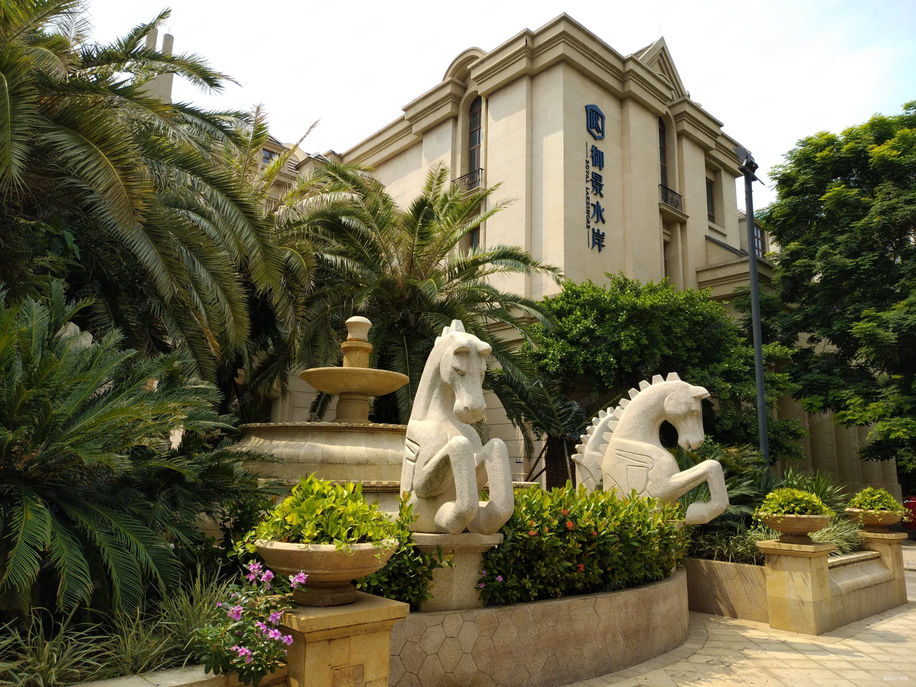 御景水岸花园(别墅)6室3厅5卫276.56㎡南0万