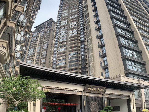 南宁西乡塘明秀路建发鼎华北大珑廷(商住楼)大楼盘 广西大学 财经学院