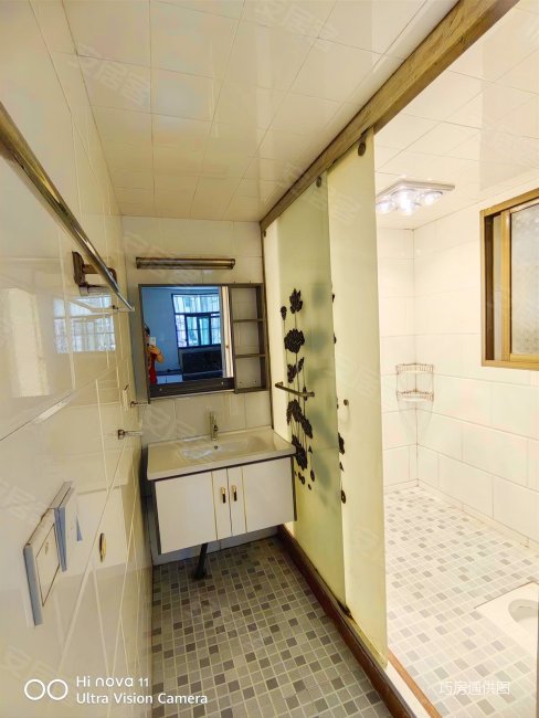 佑华小区 二中隔壁 精装修 带家具家电 拎包入住 七小