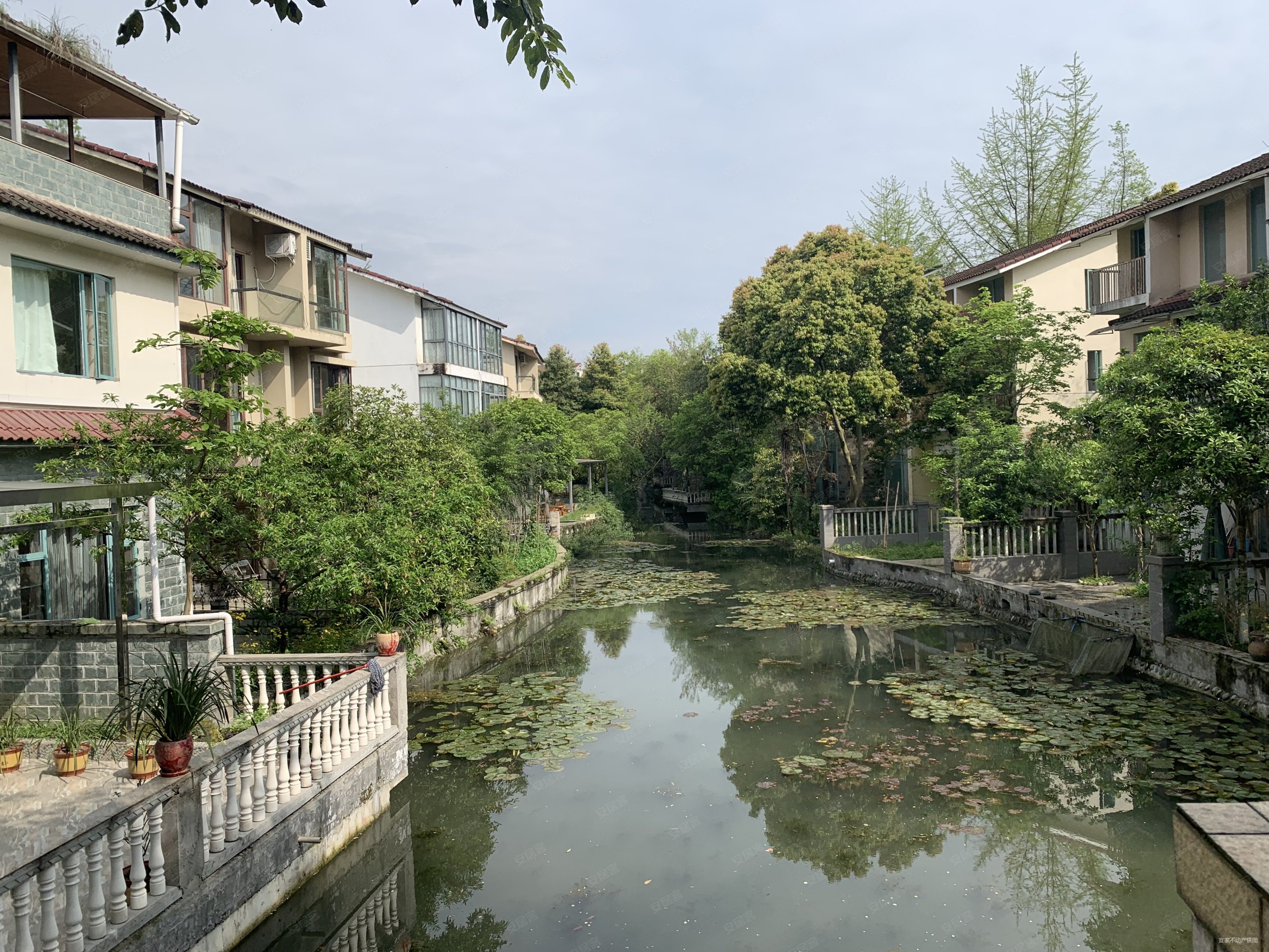 即住,青城白鹭洲(别墅)二手房,145万,4室2厅,3卫,150平米-成都安居客