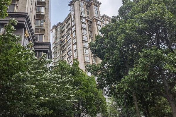 上海二手房 皇家花园 > 沈祖凯解读皇家花园小区不足