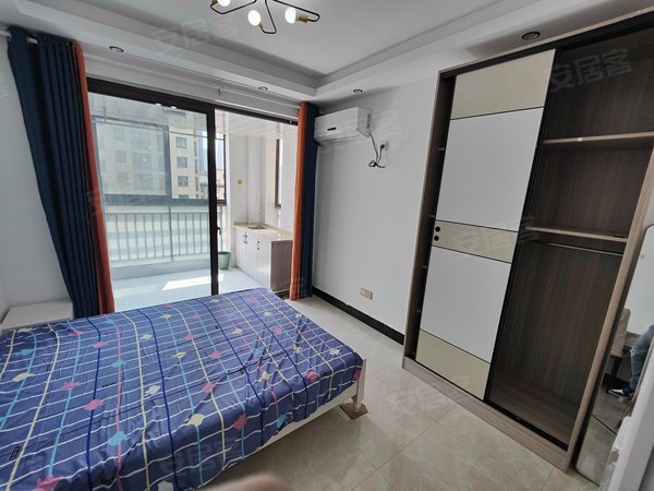 杭州余杭未来科技城仓溢景苑创景路地铁口(可短租可月付)无中介(家具