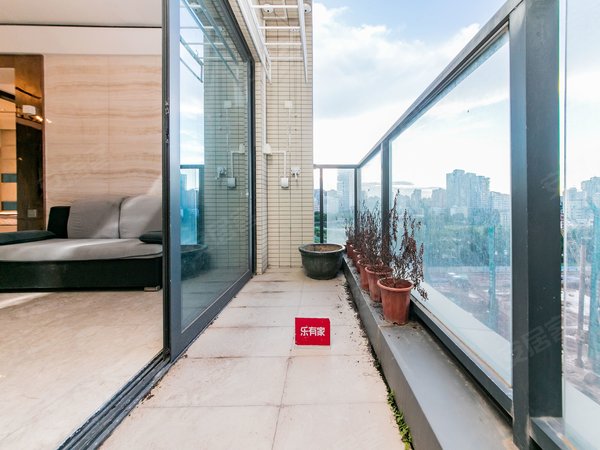 深圳龙华民治港铁天颂深圳北,次新大花园,无缝对接地铁口,双泳池高