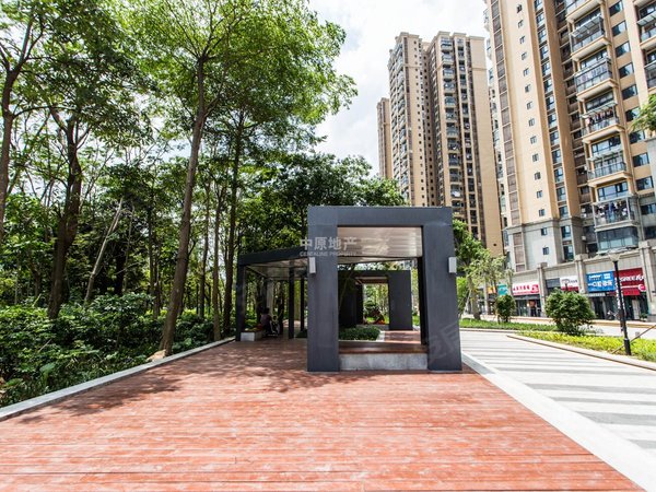 深圳龙岗龙岗中心城保利上城(商住楼)新上房源,53平一房一厅出租,拎包