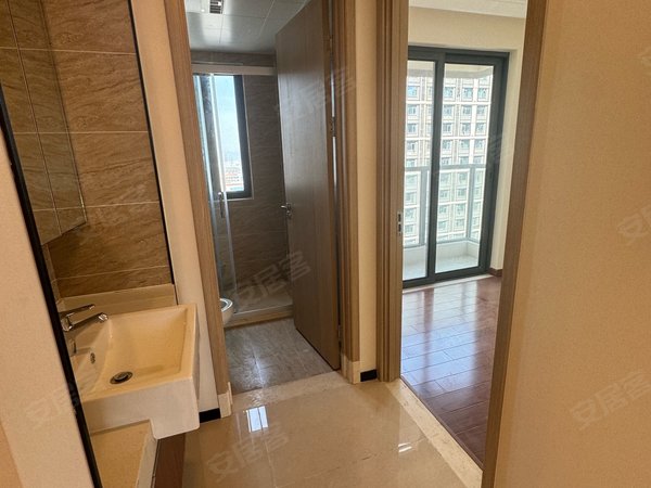 嵊州城区市中心上悦城上悦城 4室2厅2卫出租房源真实图片