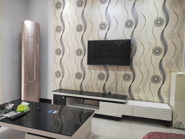 运城盐湖南风广场钟楼小区钟楼小区  步梯五楼  年租1.