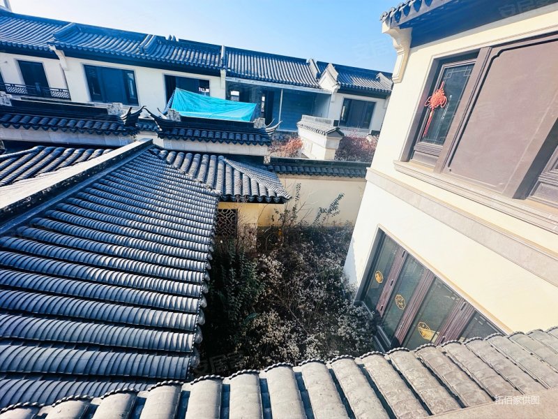 网>西安二手房>长安二手房>东长安街二手房>融创揽月府一期(别墅)>