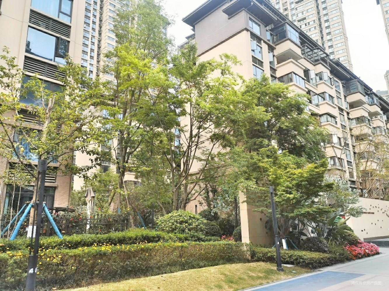 华宇旭辉锦绣花城北区4室1厅1卫128.76㎡南257万