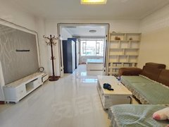 开原开原城区开原市区下楼就是新都早市，三中实验，两室干净立正拎包入住，俩空调出租房源真实图片