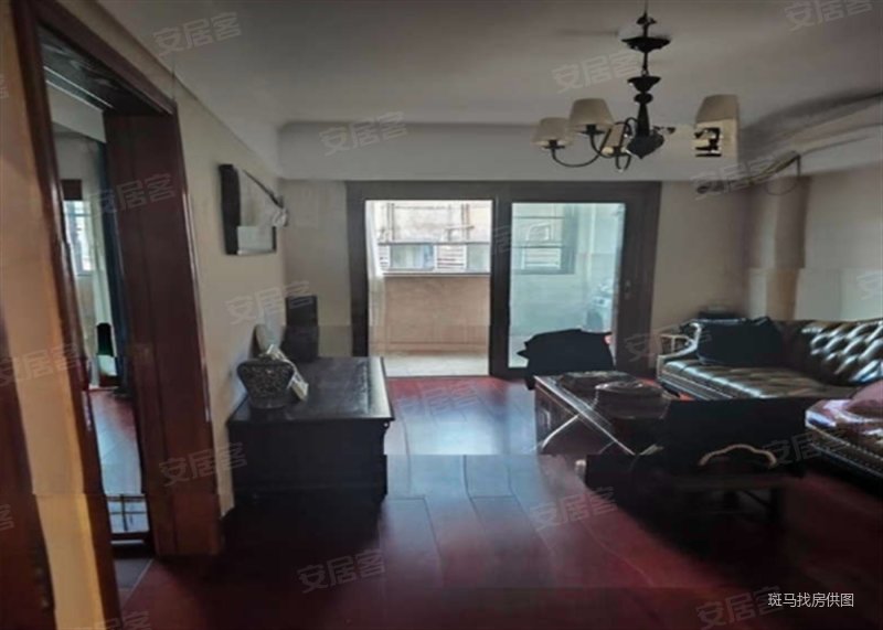 新大新大厦4室2厅2卫202㎡南北224万