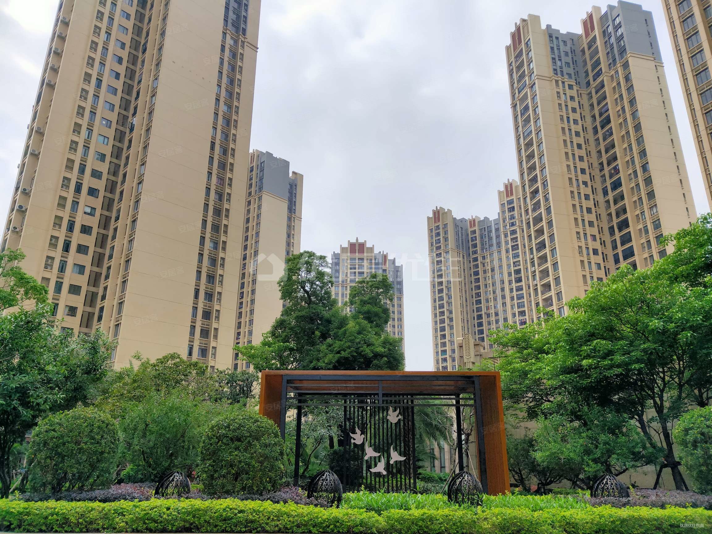 中高楼层3房2卫诚意出售,恒大城二手房,146万,3室2厅,2卫,98平米-佛山