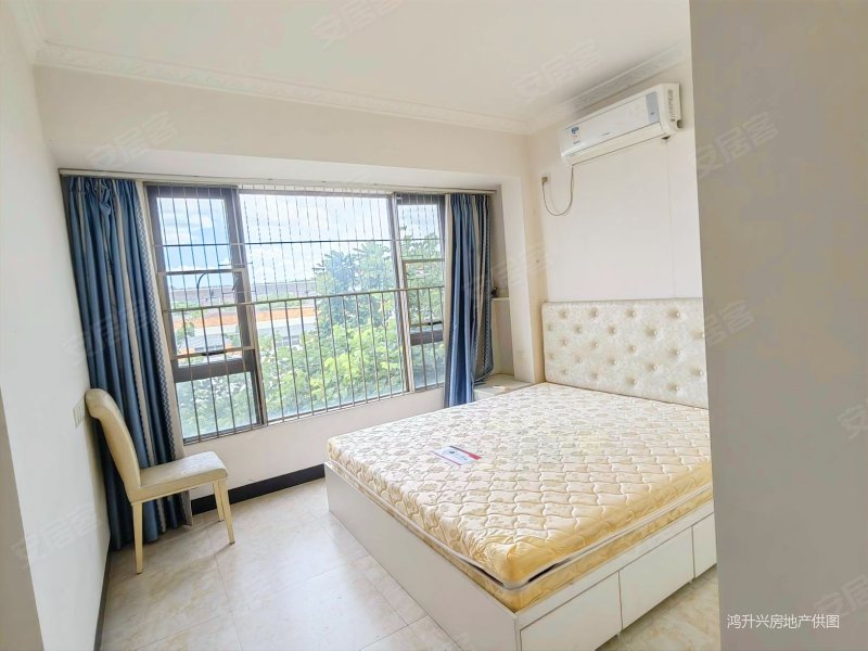 罗村体育公园附近,龙光君悦龙庭3房出售,看房钥匙在手