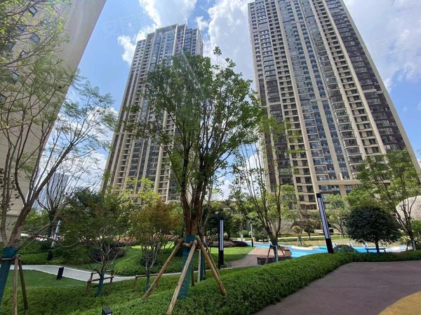 昆明盘龙白沙河大华公园天下急租(精装修3房!新小区!电梯房!