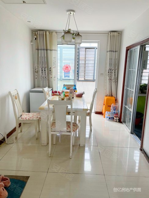 鸿威鸿景华庭团结路3室2厅1卫90平方米