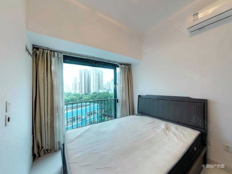 皇御苑(三期) 带电梯 环境好 正南朝向 购物方便 交通便利