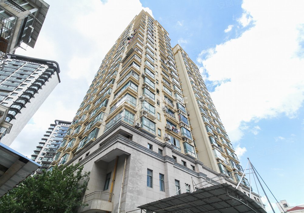 景江公寓2室2厅1卫113.99㎡南880万