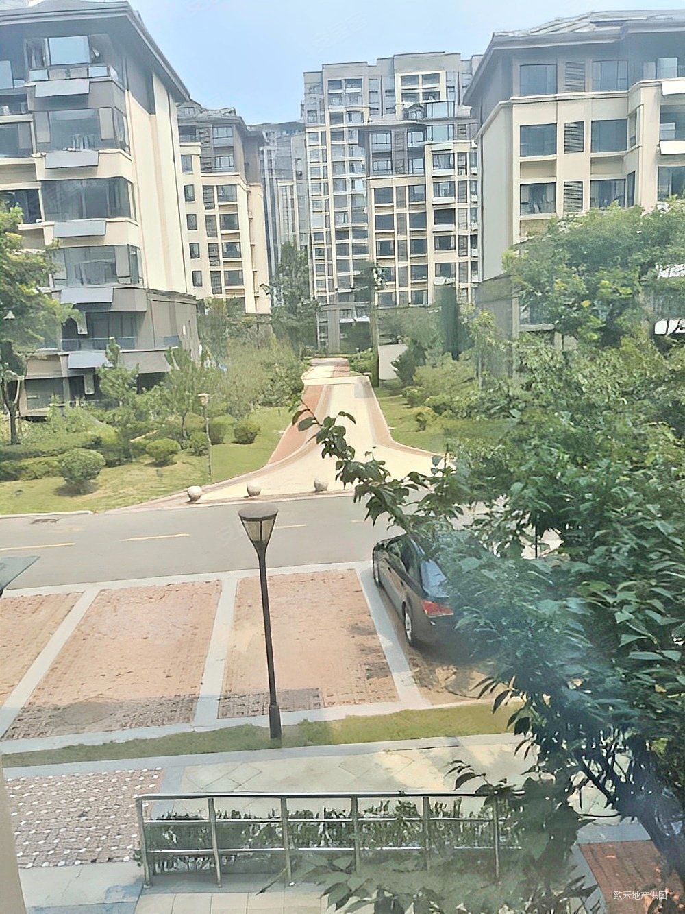 6层电梯洋房 带地上车位 120万 套三双卫,龙山上郡二手房,120万,3室2