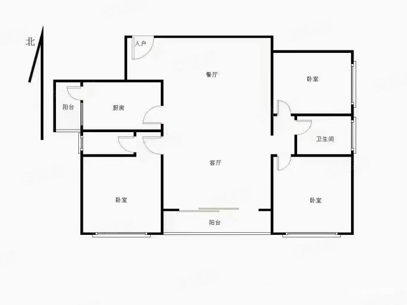 星河名居3室2厅2卫100㎡南北68万