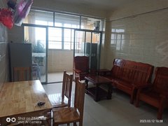 北流北流城区城区新南城，精装电梯两房800元一个月，拎包入住，房子保养的新出租房源真实图片