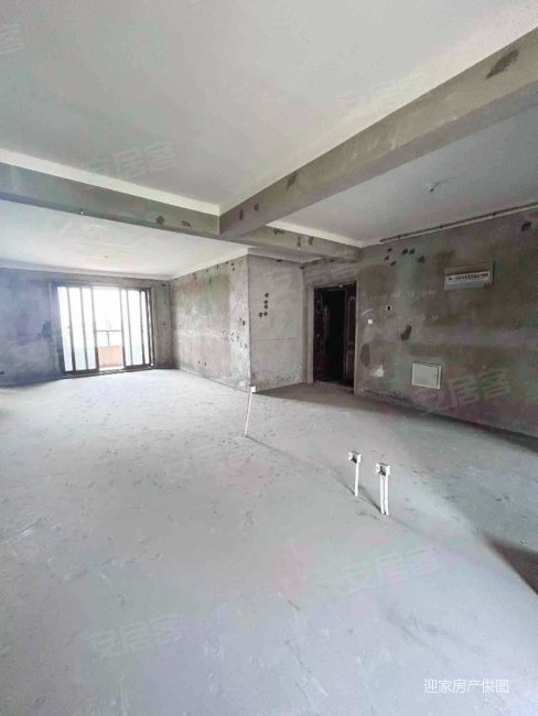 英伦尚郡双卫带电梯低密宜居次新房交通便捷南北通透